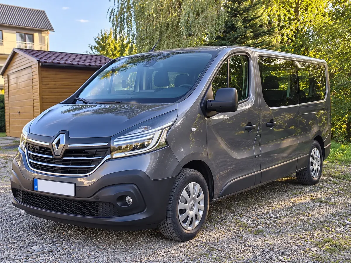 Renault Trafic 9-osobowy GL Speed Trans – przewóz osób Cieszyn i wyjazdy na terenie Polski